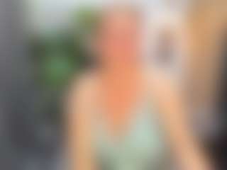 Live cam show with ScarlettSoft - Tittyfuck on Adult Interactions