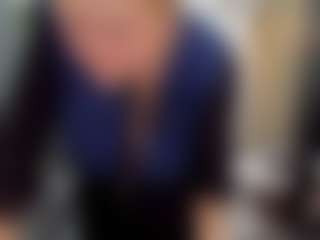 Live cam show with ScarlettSoft - Granny Blonde Hair on chickslive.net