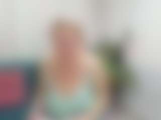 Live cam show with ScarlettSoft - Granny on Camiplay Live