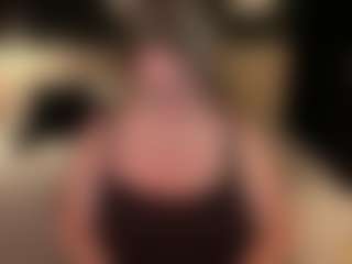 Live cam show with Shannonshine - Gray Eyes on Gym Cam Girls