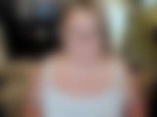 Live cam show with Shannonshine - Granny Dildo on CamClone
