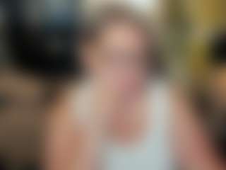 Live cam show with Shannonshine - Granny Squirt on camtv
