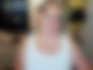 Live cam show with Shannonshine - Trimmed Granny on Stripli.com