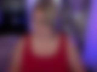 Live cam show with Shannonshine - Bedroom MILF on CamClone
