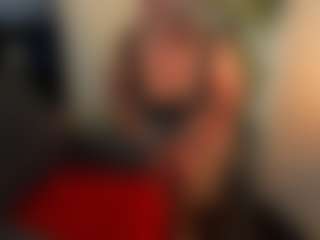 Live cam show with Shannonshine - Blonde Hair Middle Aged on Hubzter Live