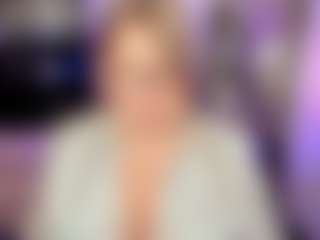 Live cam show with Shannonshine - Granny Squirt on liverealitysex.com