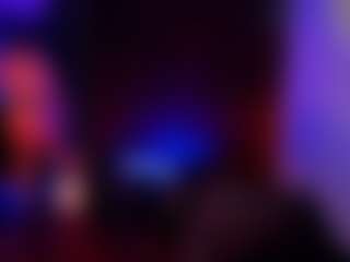Live cam show with Cee - Hazel Eyes on Pornisteam.com