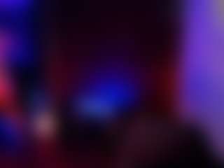 Live cam show with Cee - Hazel Eyes on googirlz