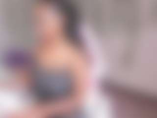 Live cam show with violeta-milleer - Living Room on Camsoda