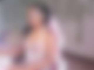 Live cam show with violeta-milleer - Ebony Teen (18+) on Camsoda | colombia
