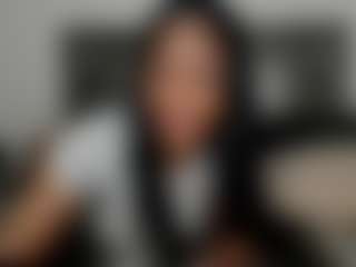 Live cam show with Nicole XOXO - Brown Hair on AdultVida.com