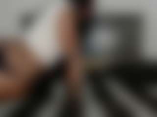 Live cam show with Nicole XOXO - Handjob on Mixed Magazine Live