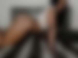 Live cam show with Nicole XOXO - Blowjob on friskycurves.com
