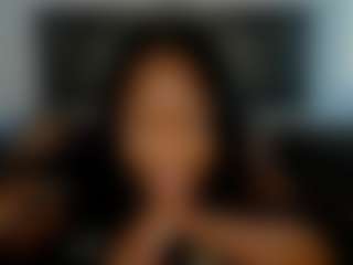 Live cam show with Nicole XOXO - Bedroom Brown Hair on livesuperchat.net