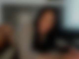 Live cam show with Nicole XOXO - Black Petite on CSO-WL