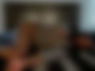 Live cam show with Nicole XOXO - Brown Eyes Black on Latina Girls