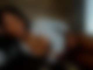 Live cam show with Nicole XOXO - Tease Ebony on liverealitysex.com