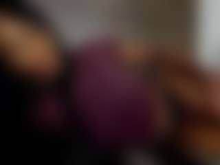 Live cam show with Nicole XOXO - Bedroom Brown Hair on Camsoda