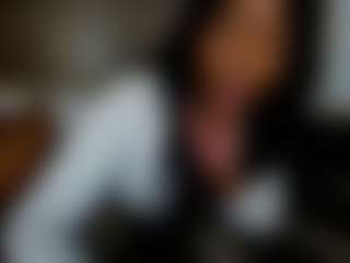 Live cam show with Nicole XOXO - Shaved Pussy Brown Hair on Camsoda