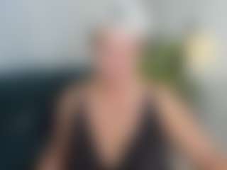 Live cam show with KathySunn - Granny Lovense on liverealitysex.com
