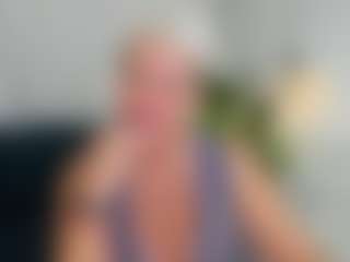 Live cam show with KathySunn - Granny on Camsoda