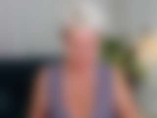 Live cam show with KathySunn - Striptease Granny on Camsoda