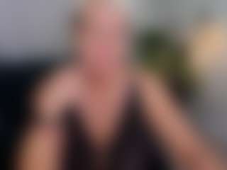 Live cam show with KathySunn - Granny on Camsoda