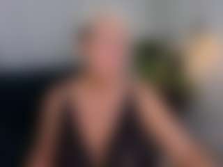 Live cam show with KathySunn - Granny Big Ass on Camsoda