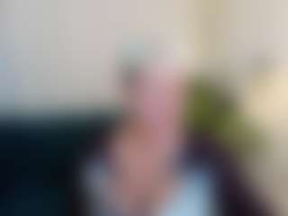 Live cam show with KathySunn - Granny on Camsoda