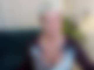 Live cam show with KathySunn - Granny on Camsoda