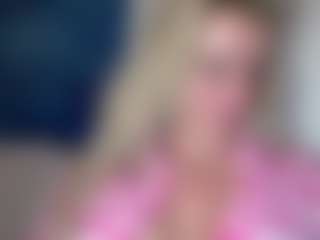 Live cam show with CorneliaBarbie - Role Play on StripNow