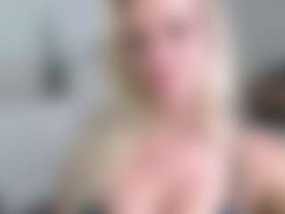 Live cam show with CorneliaBarbie - Upskirt on Streamer API