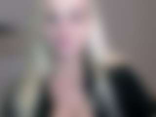 CorneliaBarbie's Live Sex Cam Show