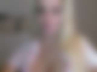 Live cam show with CorneliaBarbie - Role Play on nudelive.tv