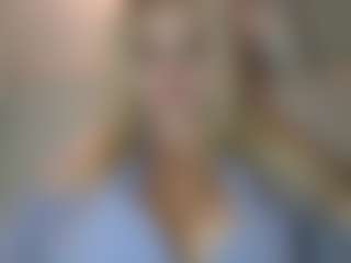 Spettacolo in cam dal vivo con CorneliaBarbie - Upskirt su Camsoda