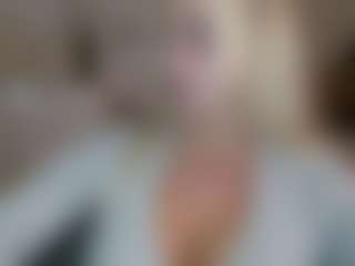 Live cam show with CorneliaBarbie - Upskirt on Uber Horny