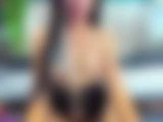 Live cam show with EmilyRank - Handjob on Camsoda