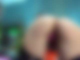 EmilyRank's Live Sex Cam Show