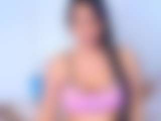 Live cam show with niagirl22 - Deepthroat on Camsoda