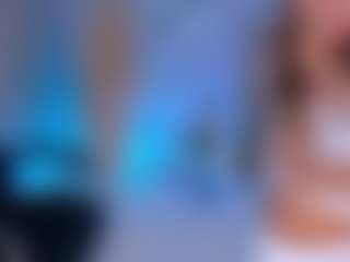 Live cam show with Danna Cruz - Public on Camsoda