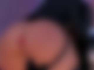 Live cam show with Danna Cruz - Thong on Camsoda