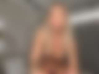 LeksyWest's Live Sex Cam Show