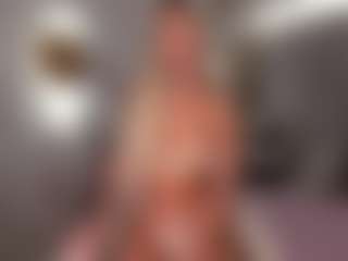 Live cam show with LeksyWest - Cougar on TastyBlacksLive