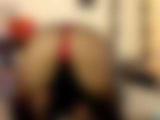 natashayu MILF-webcamperformer live