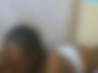 cutyleila MILF webcam performer live streaming