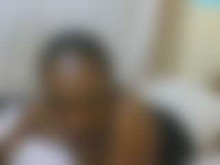 cutyleila MILF webcam performer live streaming