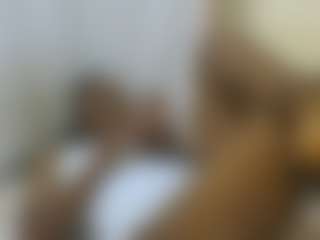 Live cam show with cutyleila - Black BBW on CamClone