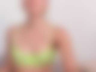 Ishabella's Live Sex Cam Show