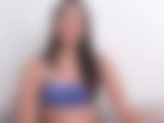 Live cam show with Ishabella - Blonde Hair on AdultVida.com