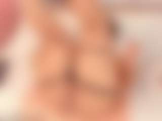 ivannabreast1's Live Sex Cam Show